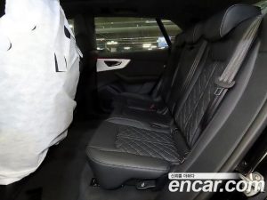 Audi Q8 50 TDI 4WD Premium 2026 года из Южной Кореи