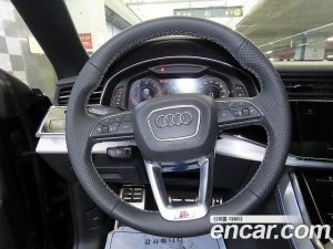 Audi Q8 50 TDI 4WD Premium 2026 года из Южной Кореи