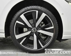 Volkswagen Golf 2.0 TDI Prestige 2025 года из Южной Кореи