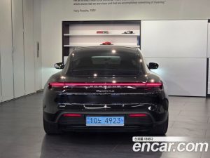 Porsche Taycan 4S 2025 года из Южной Кореи
