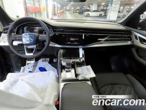 Audi Q8 50 TDI 4WD Premium 2026 года из Южной Кореи