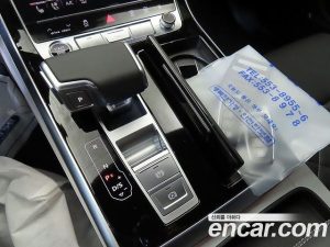 Audi Q8 50 TDI 4WD Premium 2026 года из Южной Кореи
