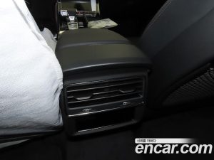 Audi Q8 50 TDI 4WD Premium 2026 года из Южной Кореи