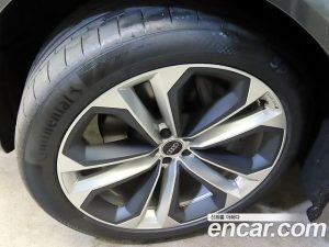 Audi Q8 50 TDI 4WD Premium 2026 года из Южной Кореи