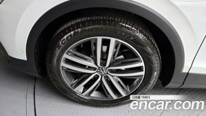 Volkswagen Tiguan 2.0 TDI Prestige 2023 года из Южной Кореи