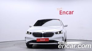BMW 5-Series 520i 2025 года из Южной Кореи