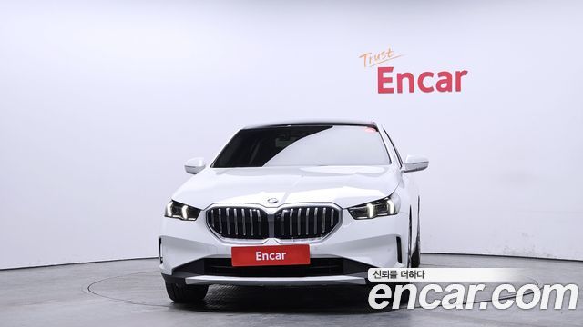 41372596_003.jpg BMW 5-Series 520i 2025 года из Южной Кореи