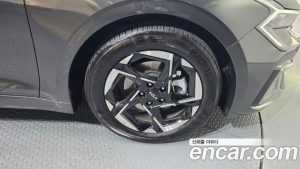 Kia K5 1.6 Turbo 2025 года из Южной Кореи
