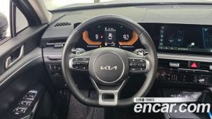 Kia K5 1.6 Turbo 2025 года из Южной Кореи