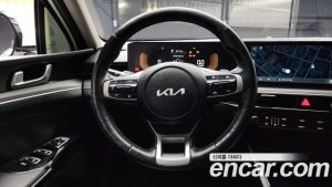 Kia K5 2.0 LPi() 2024 года из Южной Кореи