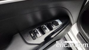 Kia K5 2.0 LPi() 2024 года из Южной Кореи