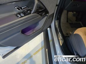 Land Rover Range Rover Sport P550E Dynamic HSE 2025 года из Южной Кореи