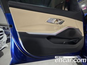 BMW 3-Series 320i M Sport 2023 года из Южной Кореи