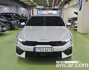 Kia K5 2.0 2025 года из Южной Кореи