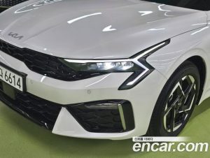 Kia K5 2.0 2025 года из Южной Кореи
