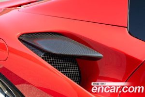 Ferrari F8 3.9 V8 2023 года из Южной Кореи