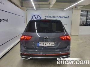 Volkswagen Tiguan 2.0 TDI Prestige 2023 года из Южной Кореи