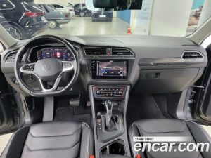 Volkswagen Tiguan 2.0 TDI Prestige 2023 года из Южной Кореи