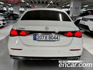 Mercedes-Benz E-Class E200 Avantgarde 2025 года из Южной Кореи