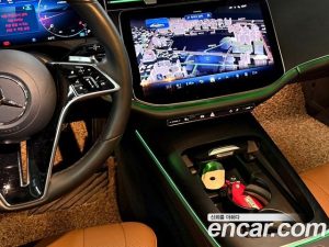 Mercedes-Benz E-Class E200 Avantgarde 2025 года из Южной Кореи