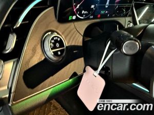 Mercedes-Benz E-Class E200 Avantgarde 2025 года из Южной Кореи