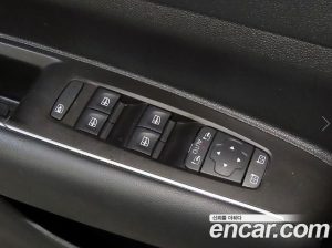 Renault-KoreaSamsung QM6 Quest 2.0 LPe SE 2WD 2024 года из Южной Кореи