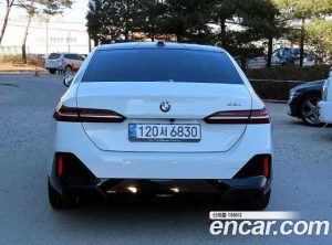 BMW 5-Series 520i M Sport 2024 года из Южной Кореи