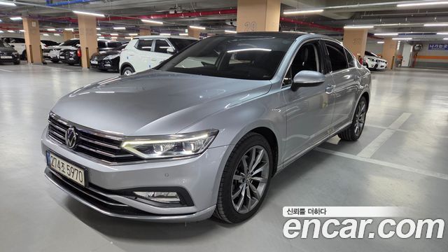 Volkswagen Passat 2.0 TDI Prestige 2022 года из Кореи