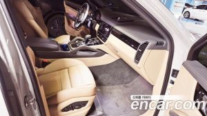 Porsche Cayenne 3.0 Coupe 2022 года из Южной Кореи