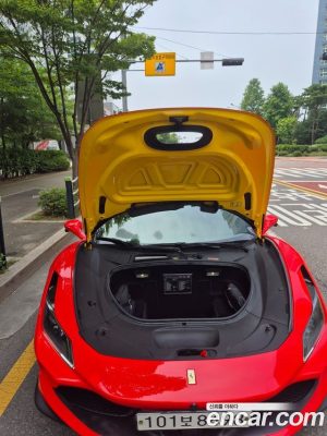 Ferrari F8 3.9 V8 2022 года из Южной Кореи