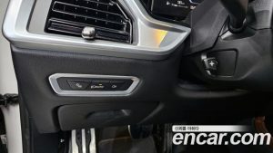 BMW X7 xDrive 40i M Sport 7-Seater 2024 года из Южной Кореи
