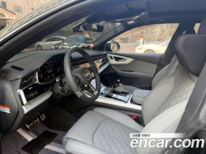 Audi Q8 55 TFSI 4WD Premium 2025 года из Южной Кореи