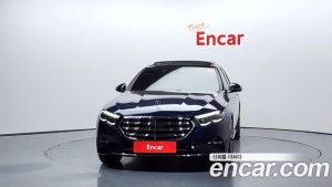 Mercedes-Benz E-Class E300 4MATIC Exclusive 2024 года из Южной Кореи