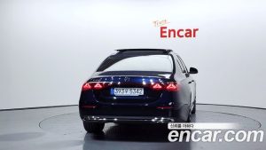 Mercedes-Benz E-Class E300 4MATIC Exclusive 2024 года из Южной Кореи