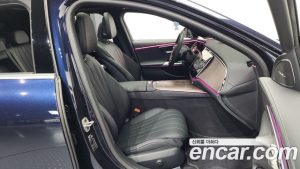 Mercedes-Benz E-Class E300 4MATIC Exclusive 2024 года из Южной Кореи