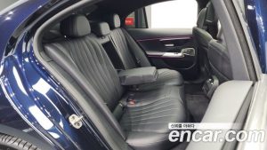 Mercedes-Benz E-Class E300 4MATIC Exclusive 2024 года из Южной Кореи