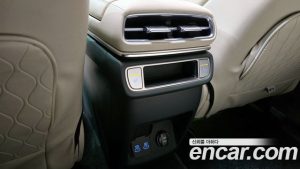Genesis GV80 2.5T Бензин AWD 2024 года из Южной Кореи
