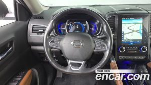 Renault-KoreaSamsung QM6 2.0 GDe RE Signature 2WD 2022 года из Южной Кореи