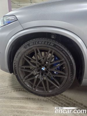 BMW X5M 4.4 Competition 2025 года из Южной Кореи