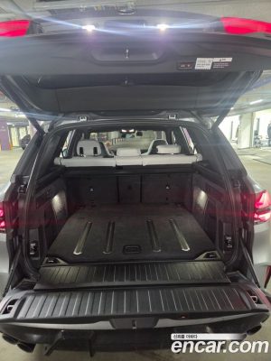 BMW X5M 4.4 Competition 2025 года из Южной Кореи