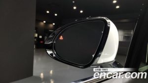 Genesis GV70 2.5T Бензин 2WD 2024 года из Южной Кореи