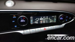 Genesis GV70 2.5T Бензин 2WD 2024 года из Южной Кореи