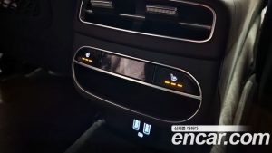 Genesis GV70 2.5T Бензин 2WD 2024 года из Южной Кореи
