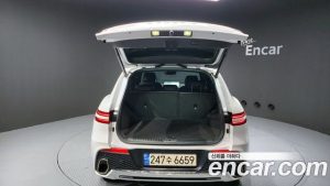 Genesis GV70 2.5T Бензин 2WD 2024 года из Южной Кореи