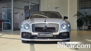 Bentley Flying Spur 4.0 S 2024 года из Южной Кореи
