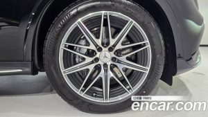 Mercedes-Benz GLC-Class AMG GLC43 4MATIC 2025 года из Южной Кореи