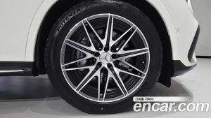 Mercedes-Benz GLC-Class AMG GLC43 4MATIC 2025 года из Южной Кореи