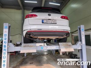 Volkswagen Touareg 3.0 TDI Prestige 2023 года из Южной Кореи