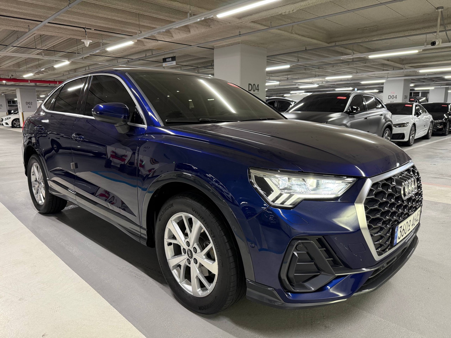 Audi Q3 второго поколения F3 - вид спереди в три четверти
